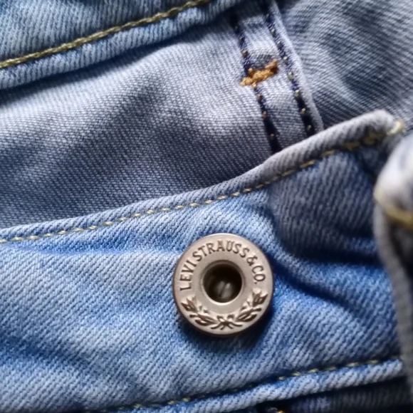 Levis Jeans Ice Blue Light Color . - Picture 4 of 10